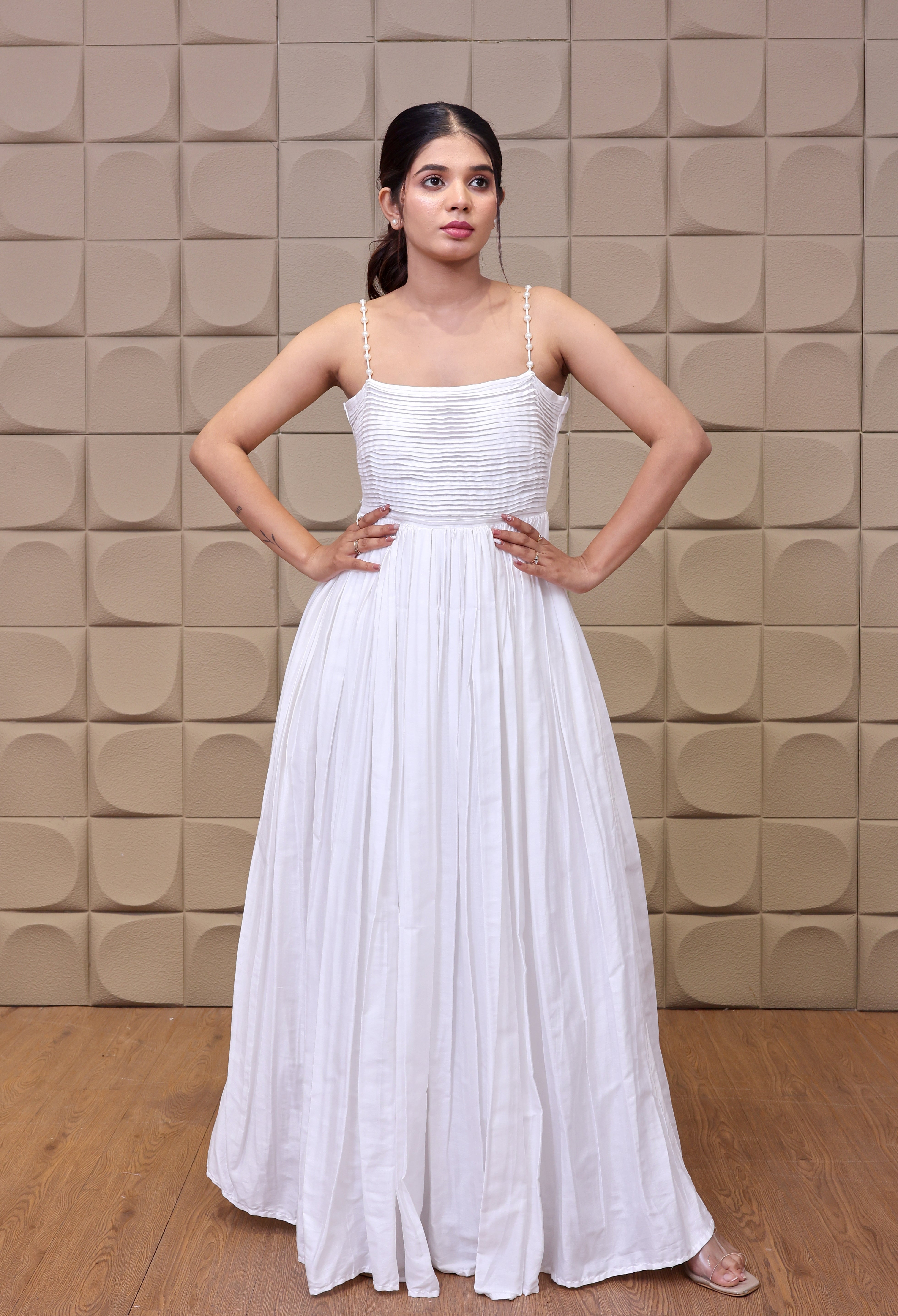 Luna – White Pleated Pearl Maxi Dress